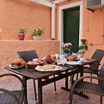 Ireni Waterfont Vakantiehuis