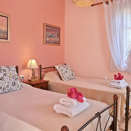 Ireni Waterfont Holiday home *