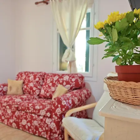 Ireni Waterfont Σπίτι διακοπών